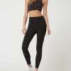 PUMA PERFORMANCE Tight Fit Crop Top Mit Stretch-Anteil – Schwarz 19