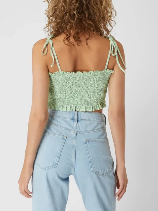 EDITED Crop Top Mit Rüschen Modell ‘Sana’ – Grün 6