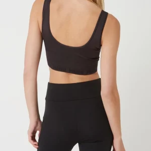 PUMA PERFORMANCE Tight Fit Crop Top Mit Stretch-Anteil – Schwarz 15