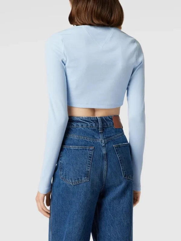 Tommy Jeans Cropped Longsleeve Mit Label-Patch Modell ‘CROP RIB CENTER BADGE’ – Hellblau 6